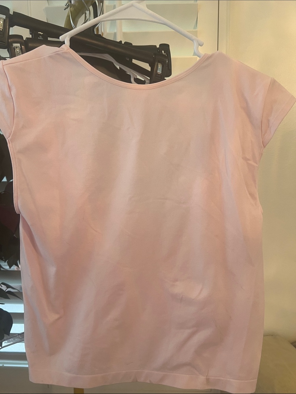 Women's Classic Scoop Neck Top in Light Pink
